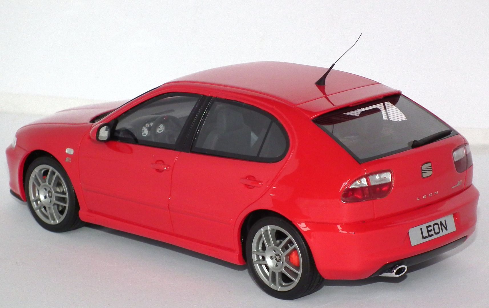 Ottomobile Seat Leon Cupra R DX Sedan Coupe Convertible